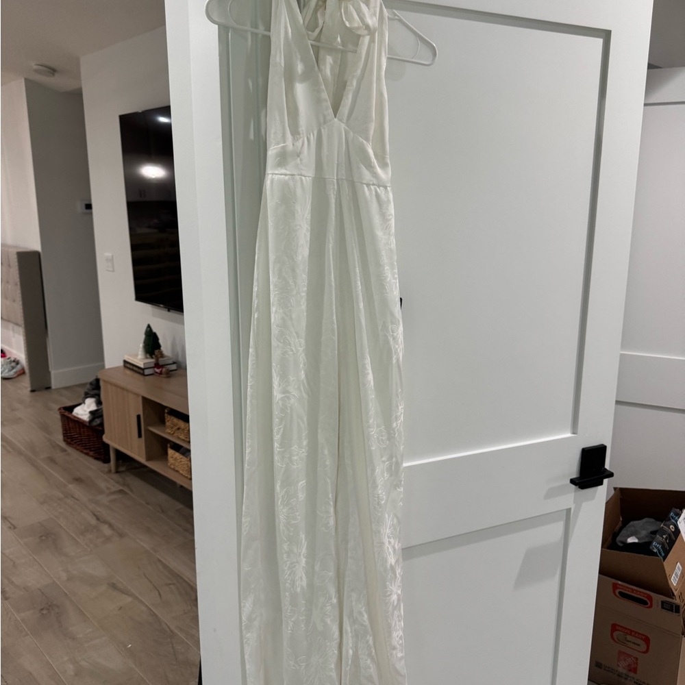 Elegant White Backless Jumpsuit